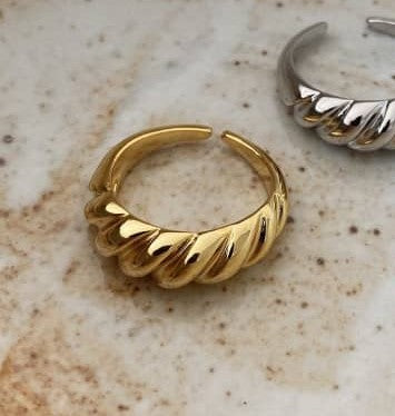 925 Sterling Silver Croissant Ring