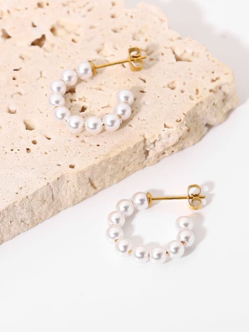 Pearls Beaded Round Stud Earrings